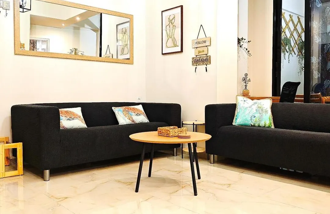 Central Apartment In Athens-1