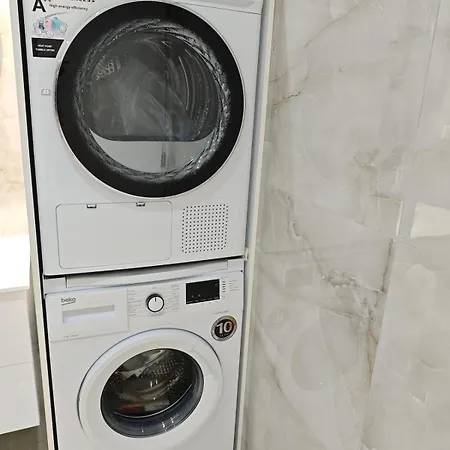 Central Apartment In Athens-3